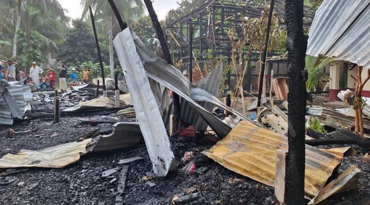 কোটালীপাড়ায় অগ্নিকান্ডে মহিলা মাদ্রাসা পুড়ে ছাই